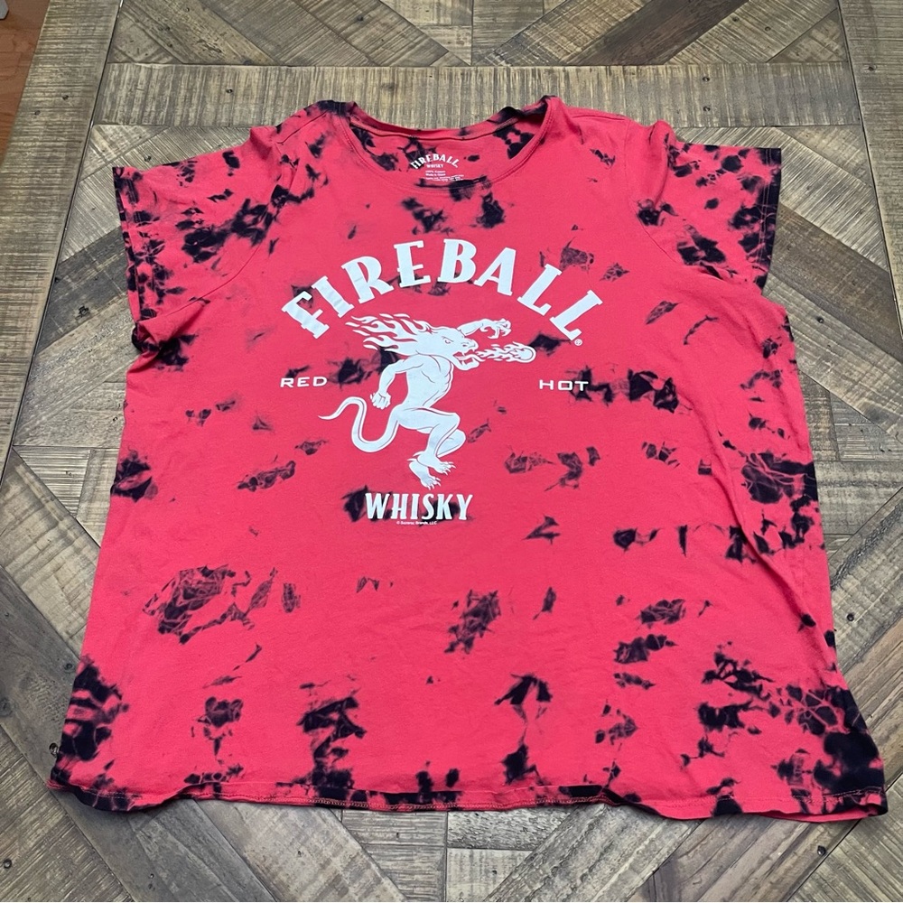 Women's Red Short Sleeve Tee